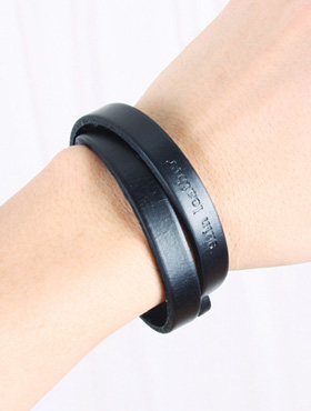 skin leather bracelet ; bk [ 2color / free size ] 스킨 레더 팔찌